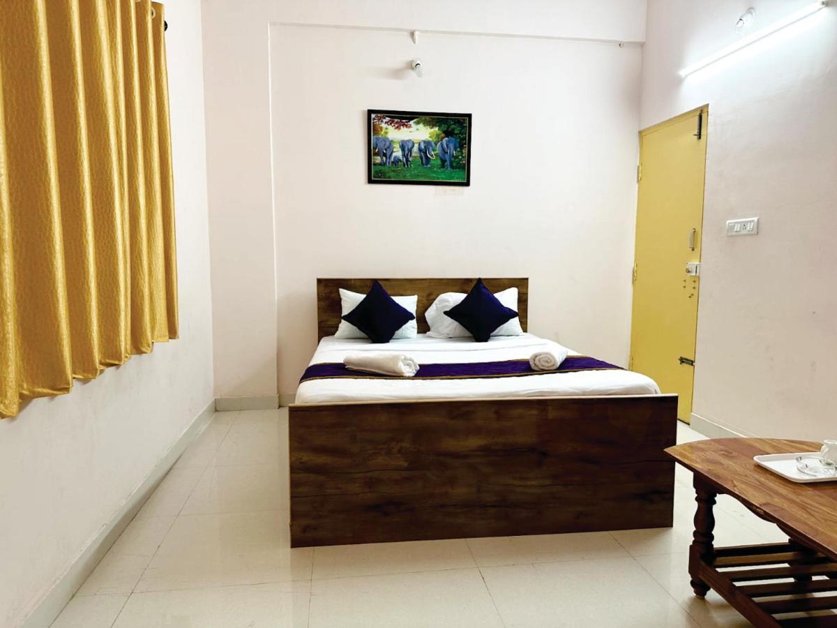 Vbh Inn- Affordable And Budget Friendly Jigani エクステリア 写真