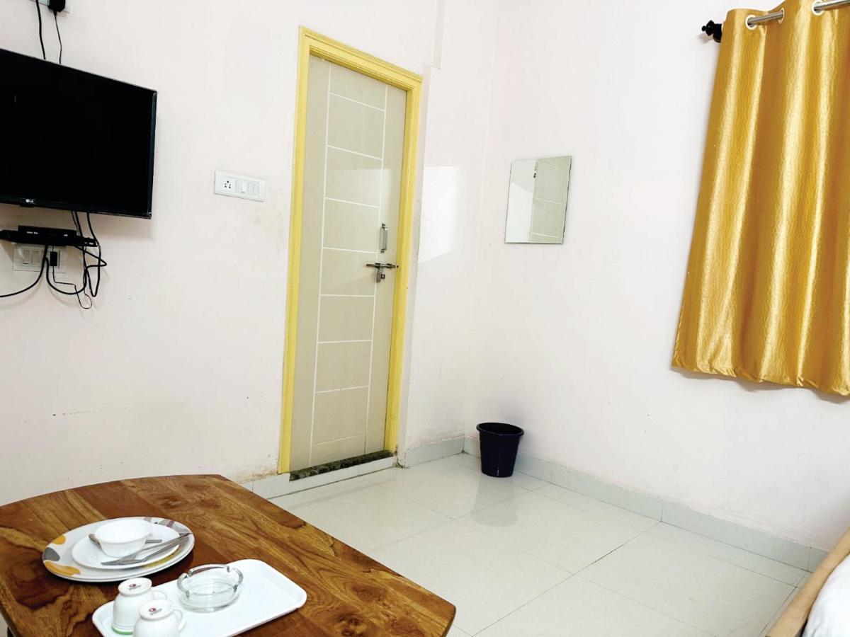 Vbh Inn- Affordable And Budget Friendly Jigani エクステリア 写真