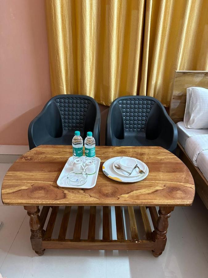 Vbh Inn- Affordable And Budget Friendly Jigani エクステリア 写真