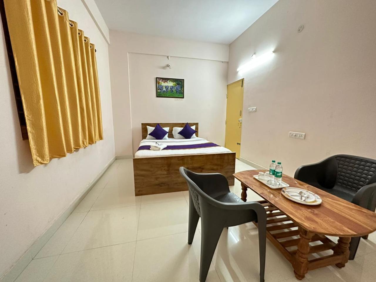 Vbh Inn- Affordable And Budget Friendly Jigani エクステリア 写真