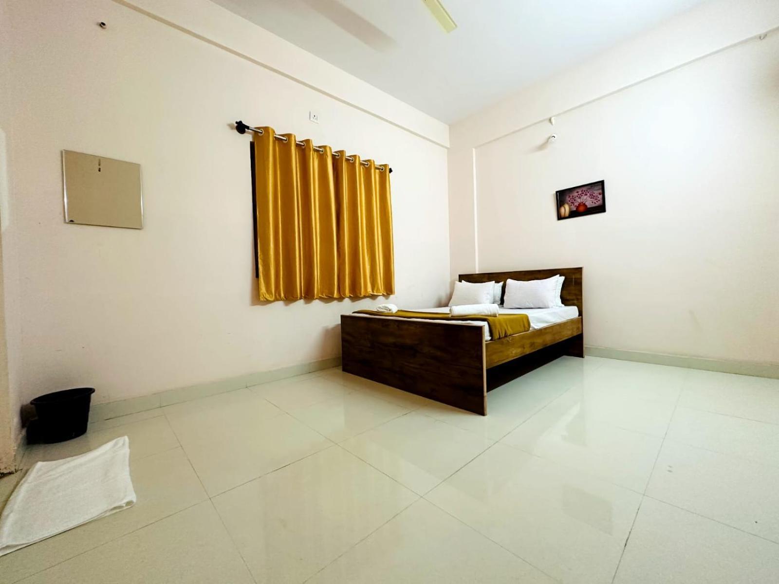 Vbh Inn- Affordable And Budget Friendly Jigani エクステリア 写真